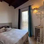 Mary Con Idromassaggio E Accesso In Piscina Villa