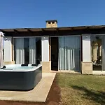 빌라 Mary Con Idromassaggio E Accesso In Piscina