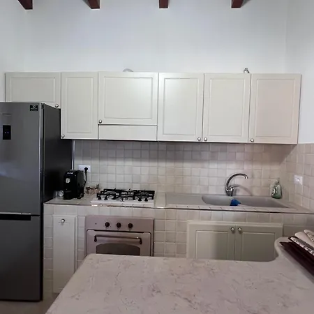 Mary Con Idromassaggio E Accesso In Piscina Villa