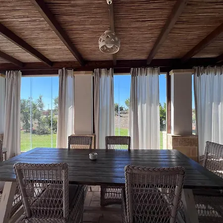 Mary Con Idromassaggio E Accesso In Piscina