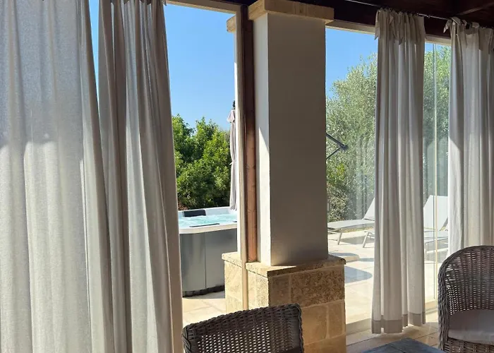 Mary Con Idromassaggio E Accesso In Piscina וילה *
